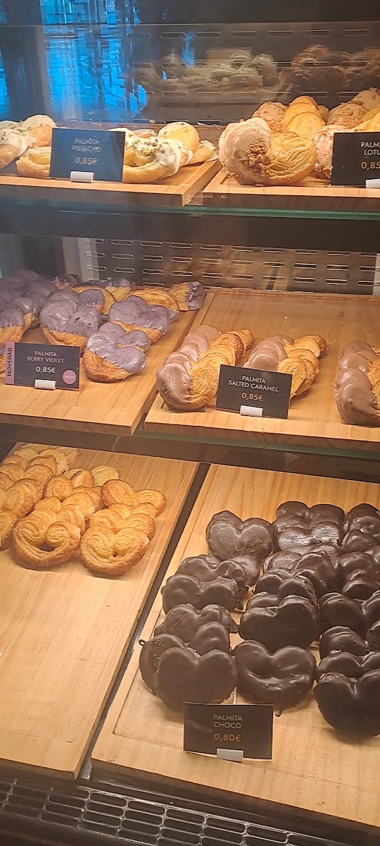 Manolo Bakes Photo 2