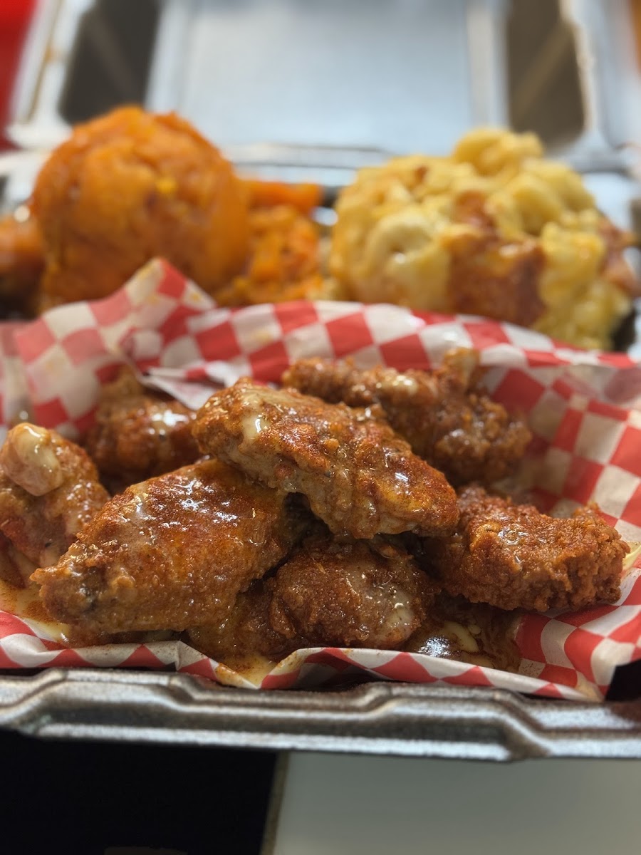 Top Tier Eatery Photo 2