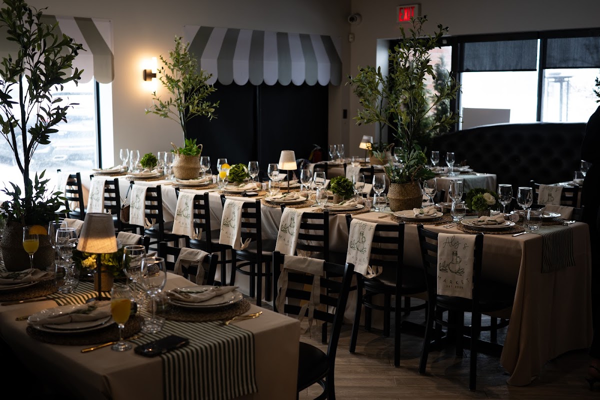 Forty 40 Resto Lounge