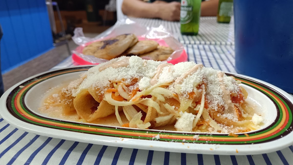 Pupuseria la florida Photo 6