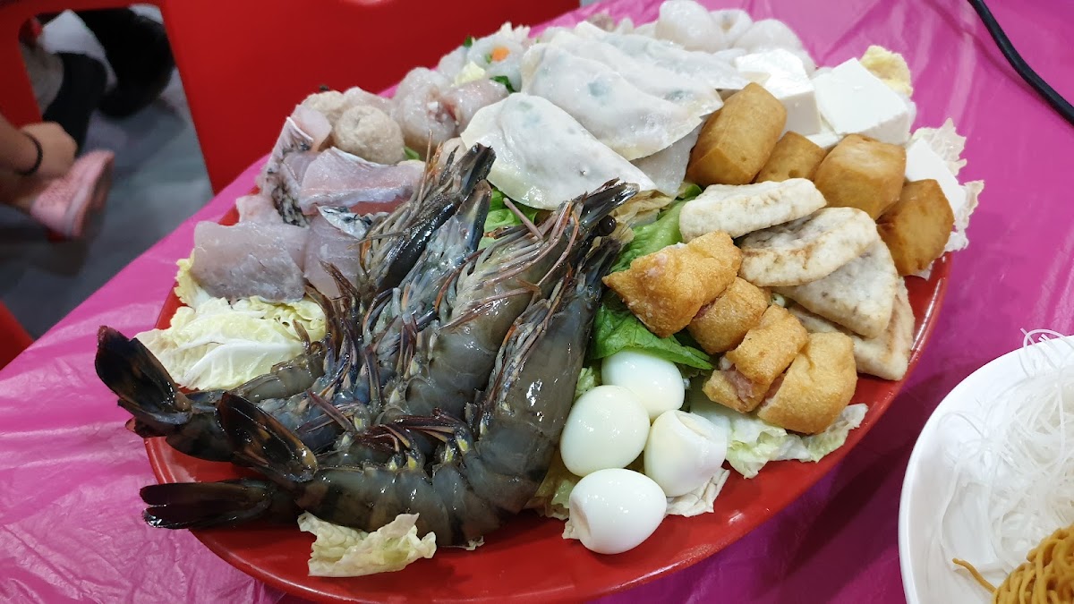 好一家海鲜火锅餐厅 Good Family Bukit Indah Photo 8
