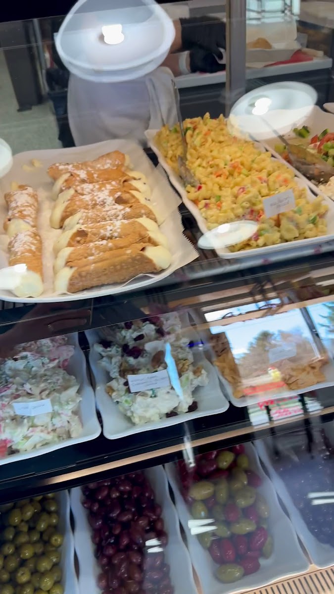 Angelina’s Italian Deli Photo 7