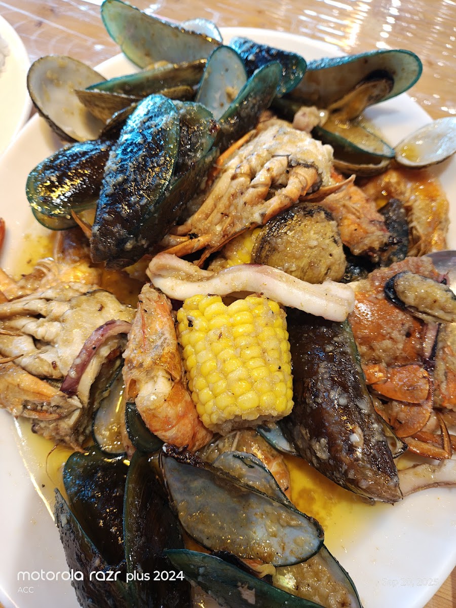 Crabs N Crack Photo 3