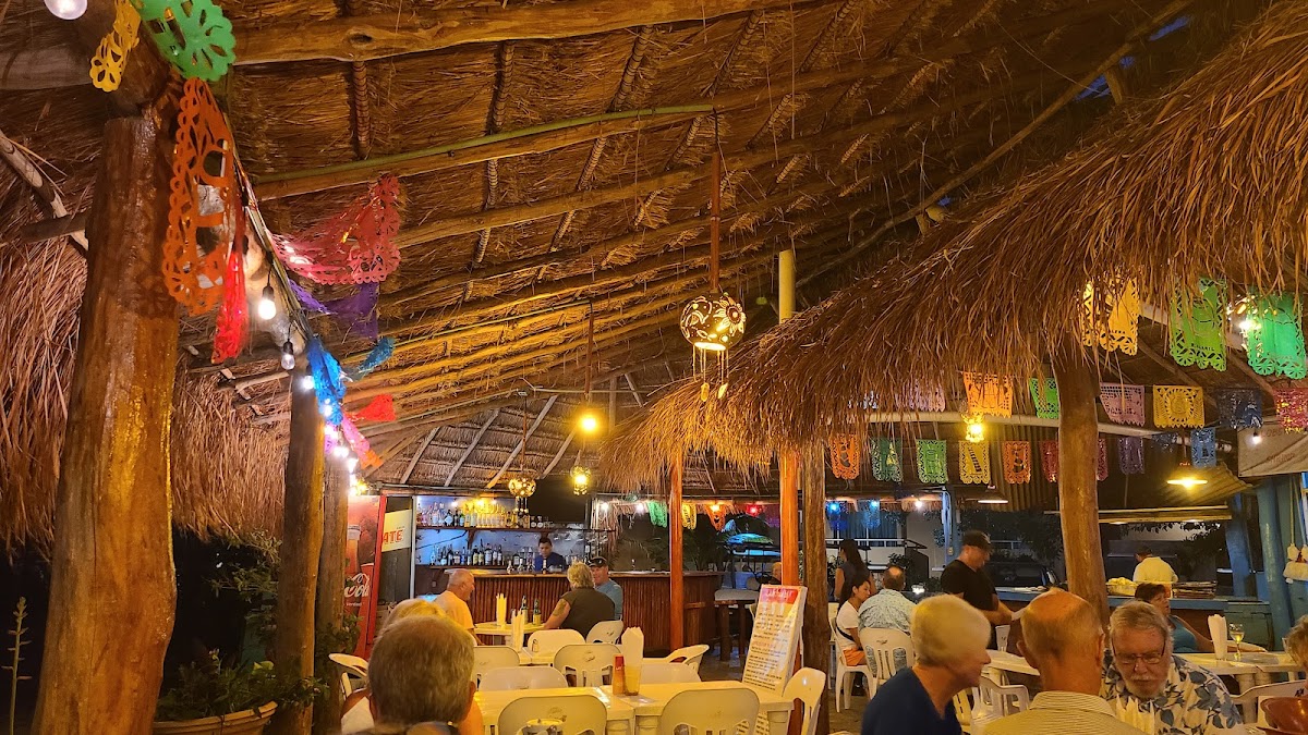 Restaurant Latitude 20