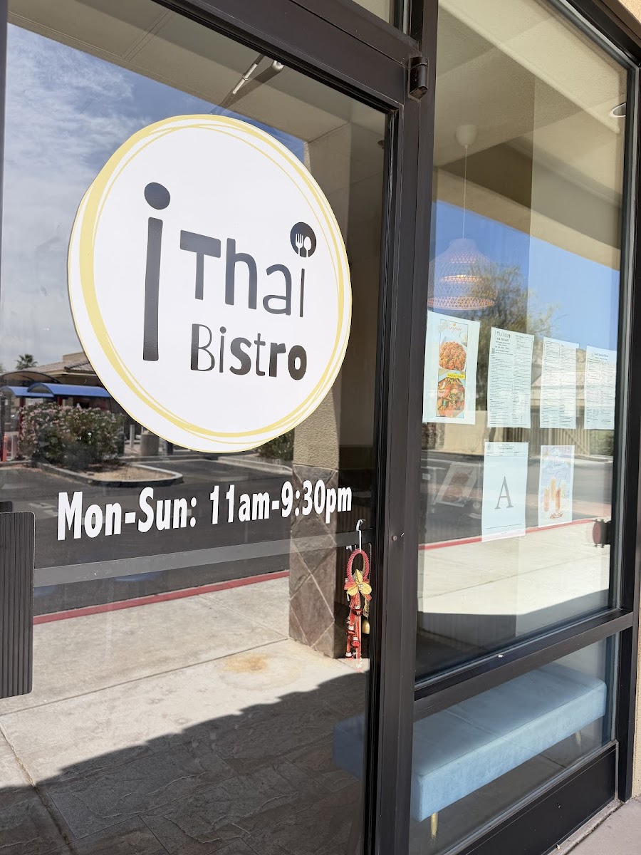 i-Thai Bistro Photo 3
