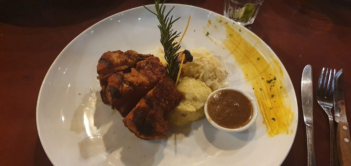 Nyoman's Beer Garden Bar & Restaurant Photo 7