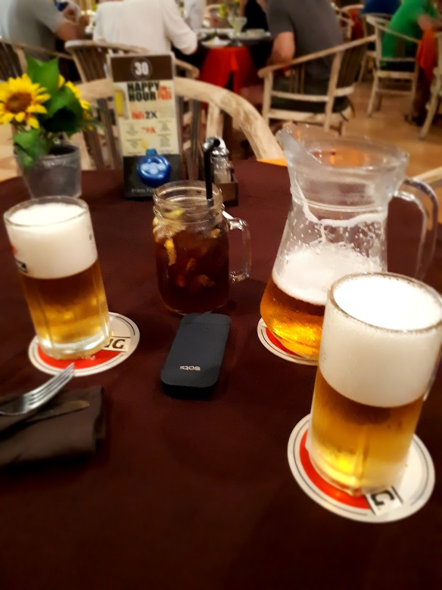 Nyoman's Beer Garden Bar & Restaurant Photo 9