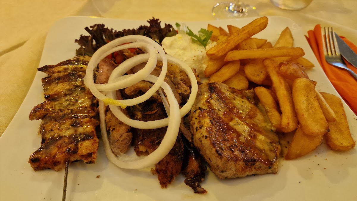 Restaurant Rhodos Grill Photo 5