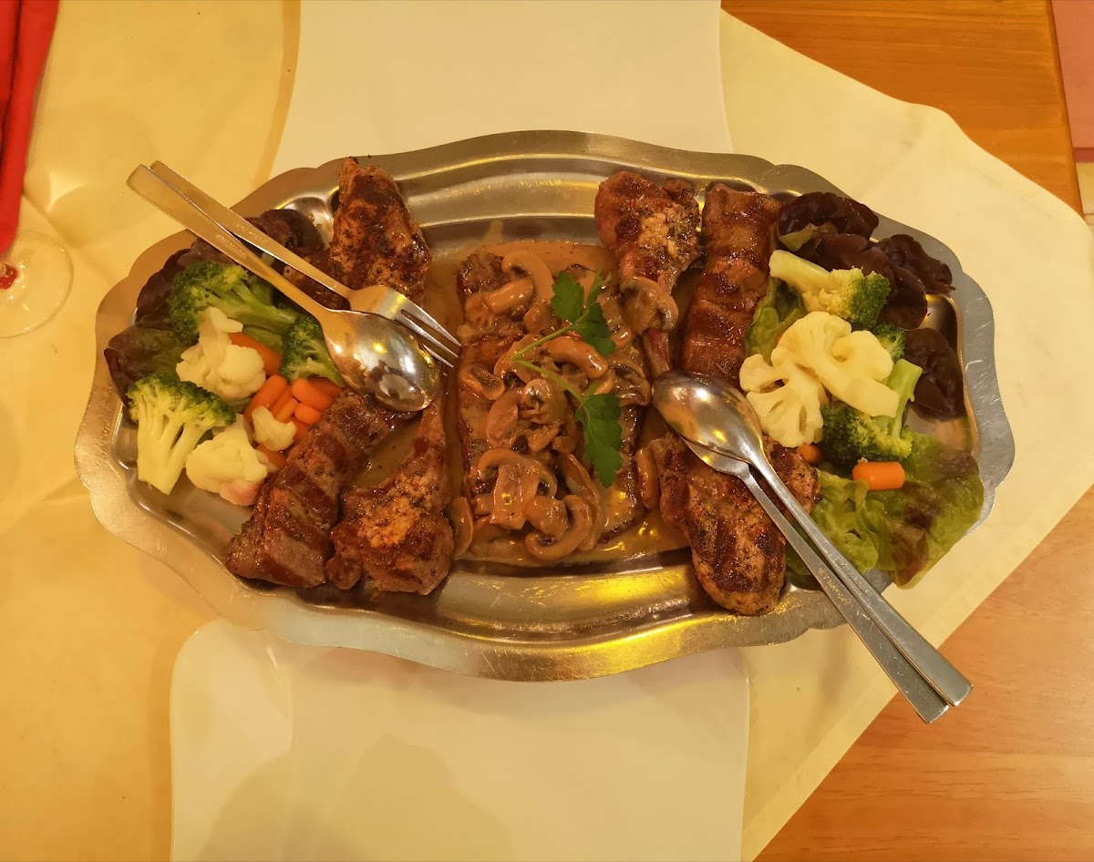Restaurant Rhodos Grill Photo 7