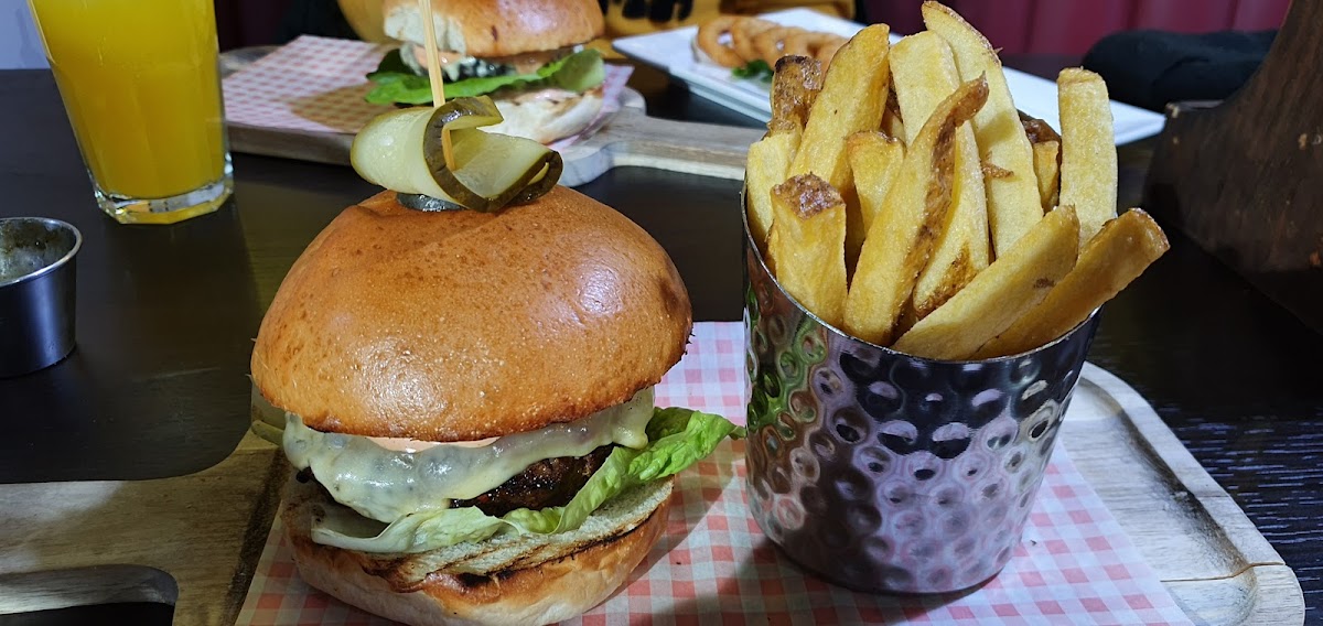 Madison Steak & Grill Photo 6