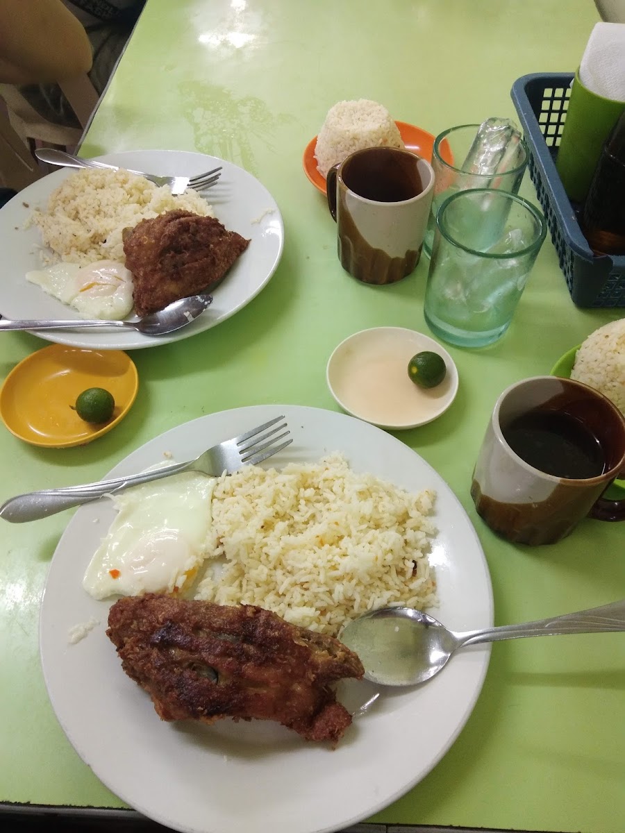 Chades Tapsilog Photo 8