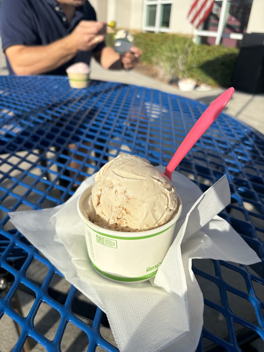 Jac's Ice Cream Photo 8