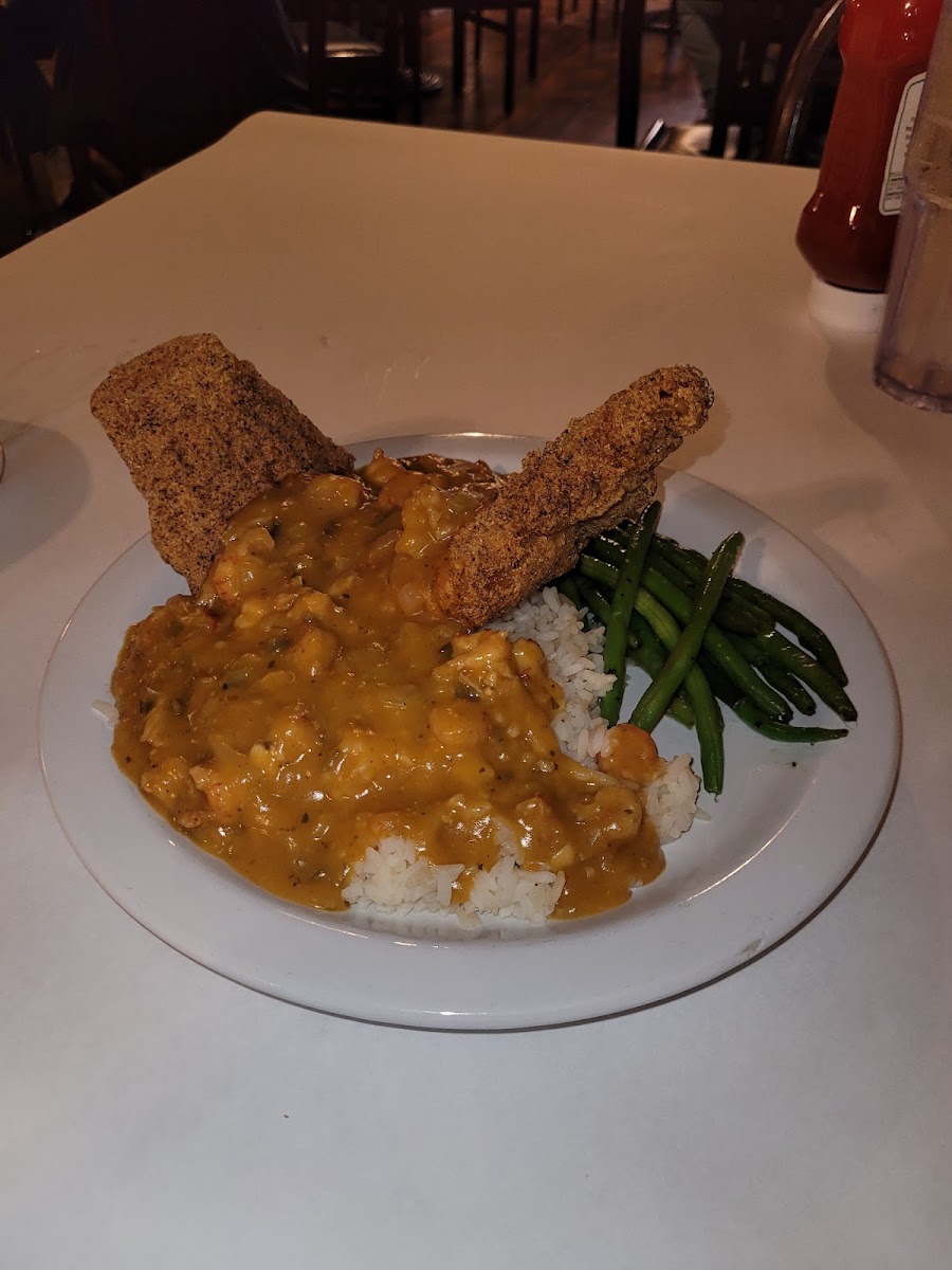 Roberto's River Road Restaurant Photo 6