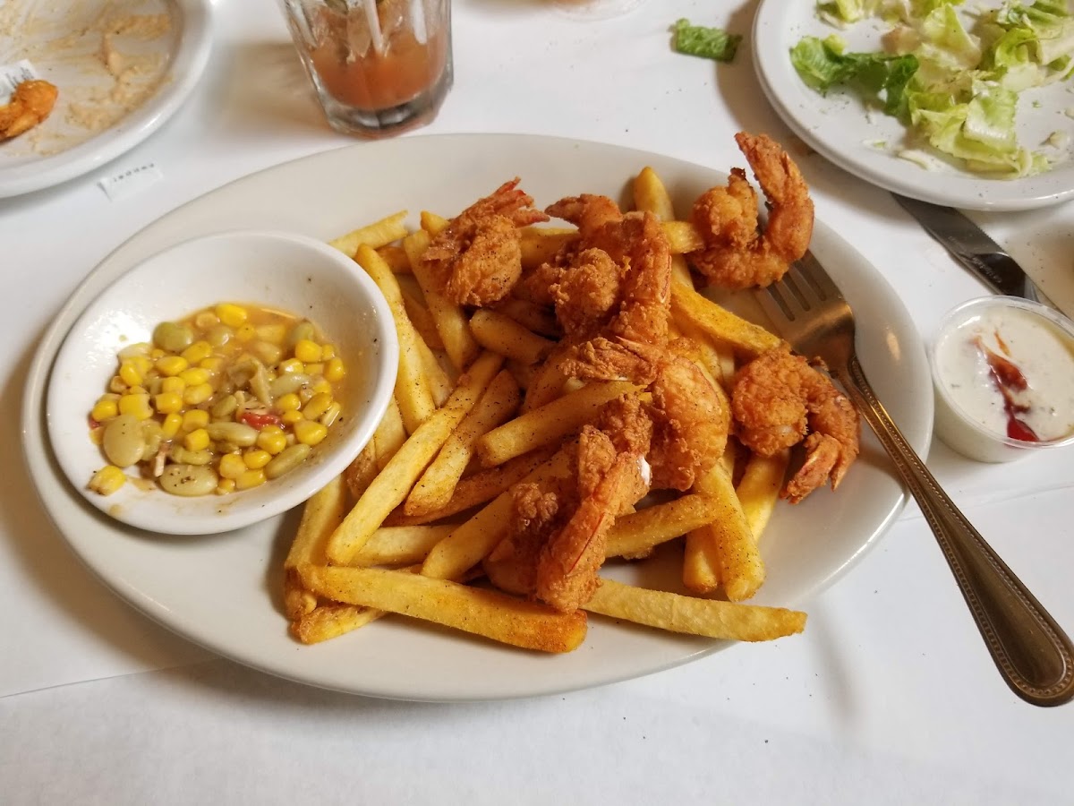 Roberto's River Road Restaurant Photo 9