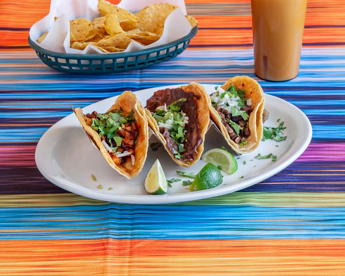 Taqueria La Herencia Photo 9