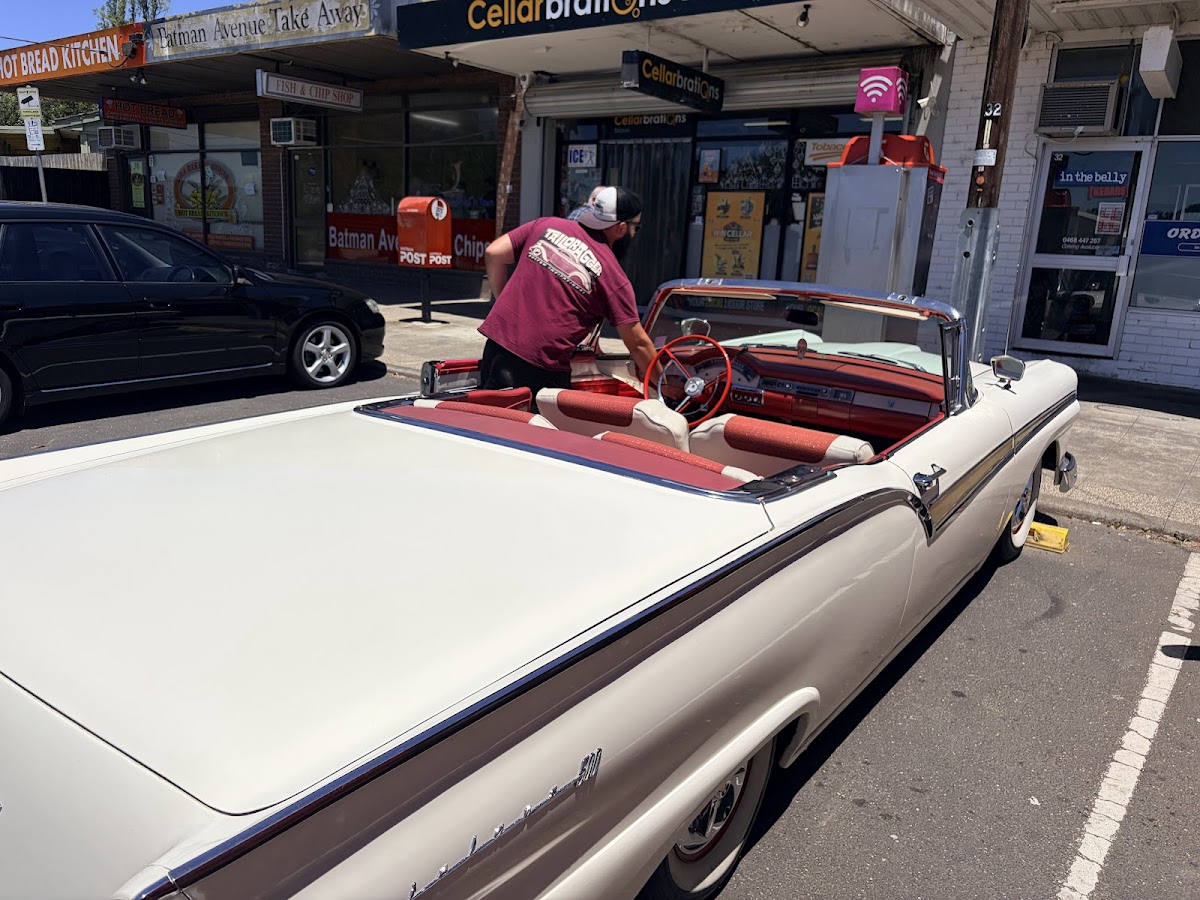 Batman Ave Fish Shop Photo 2