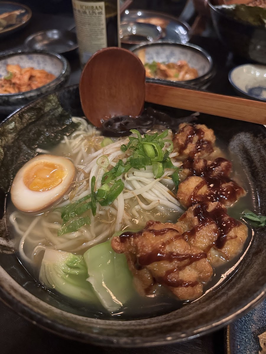 Niu Noodle Soup and Dumplings Photo 5