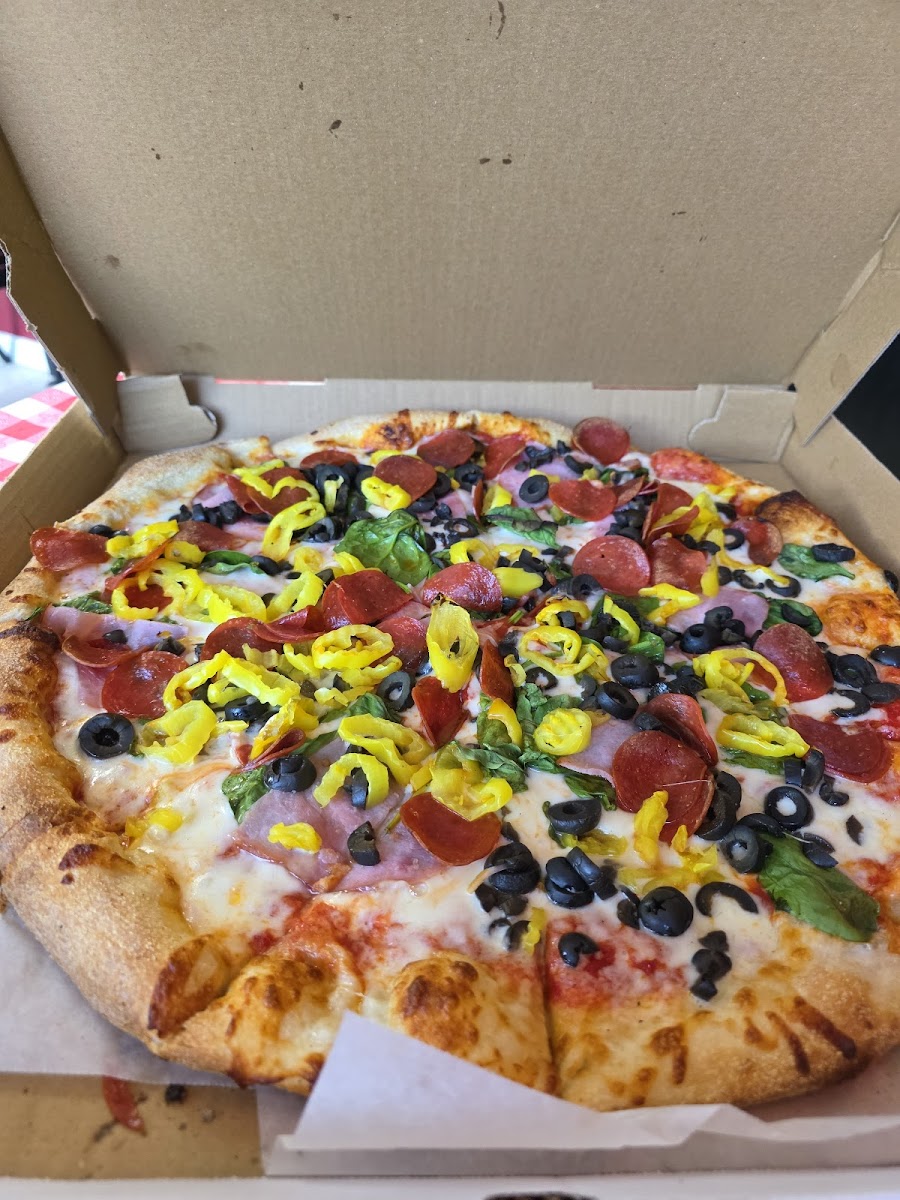Off The Rails Pizza Citra Photo 4