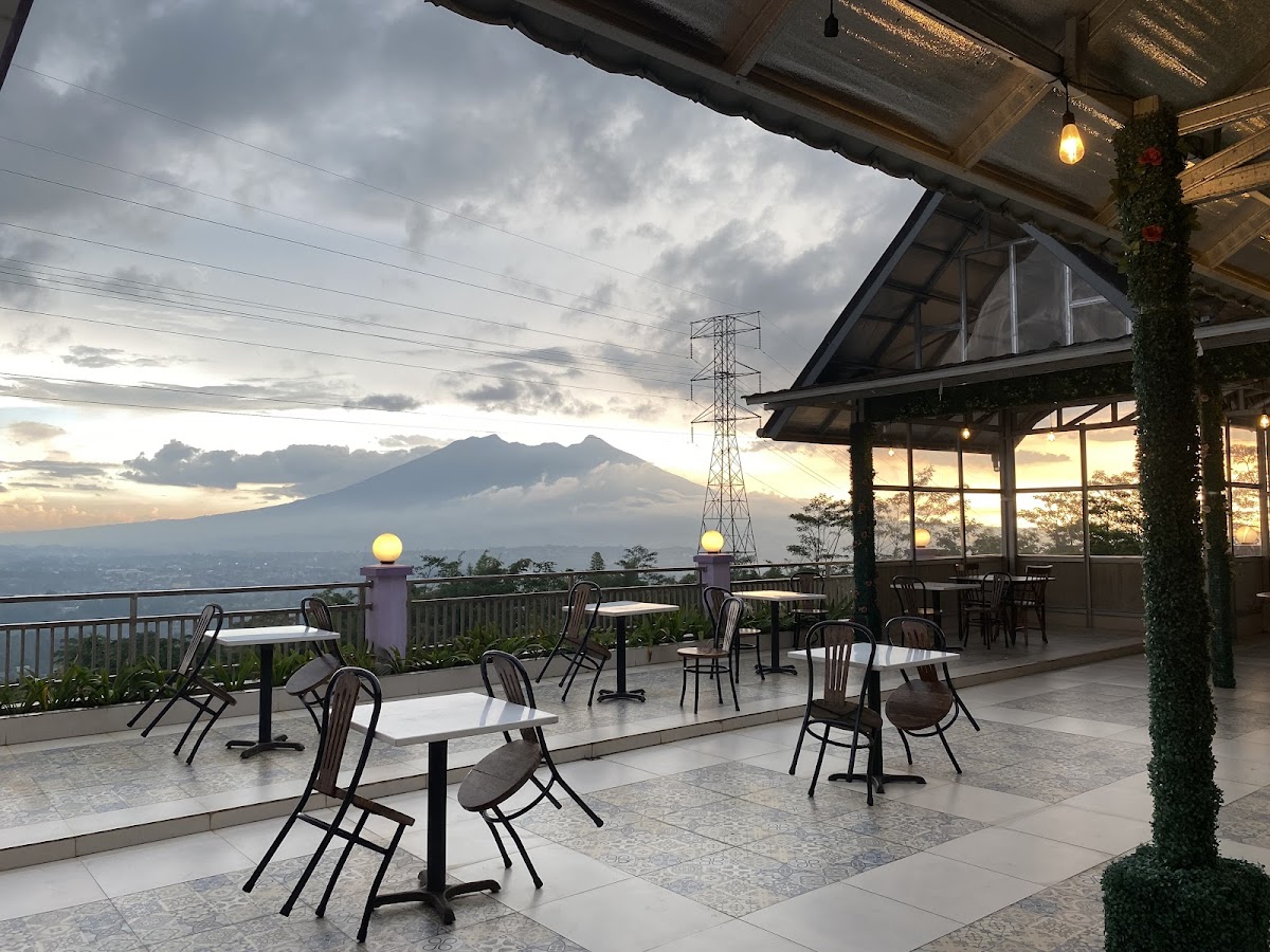 Kenangan Lamo Cafe and Restaurant Photo 4