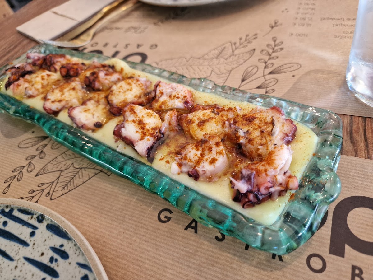 Utopik GastroBar Photo 8