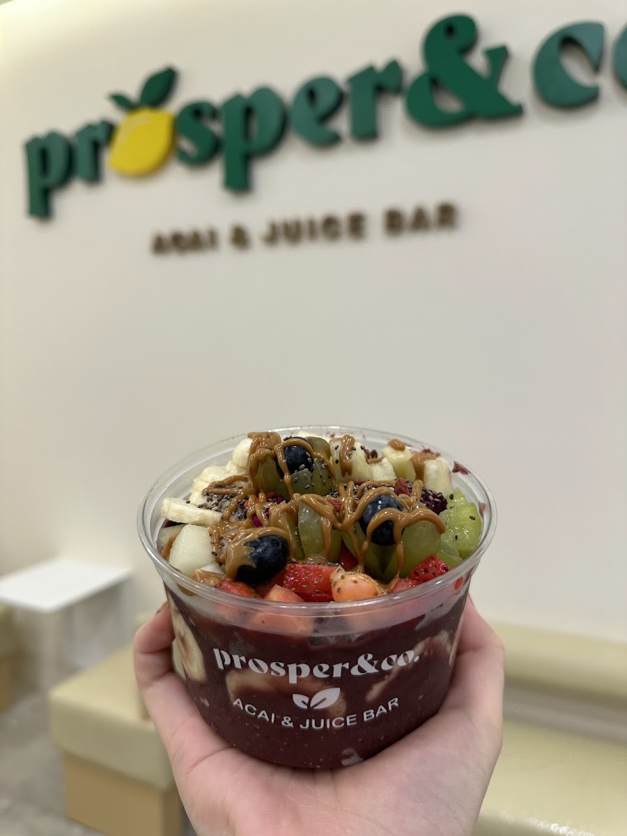 Prosper&Co Acai Juice Bar Photo 4