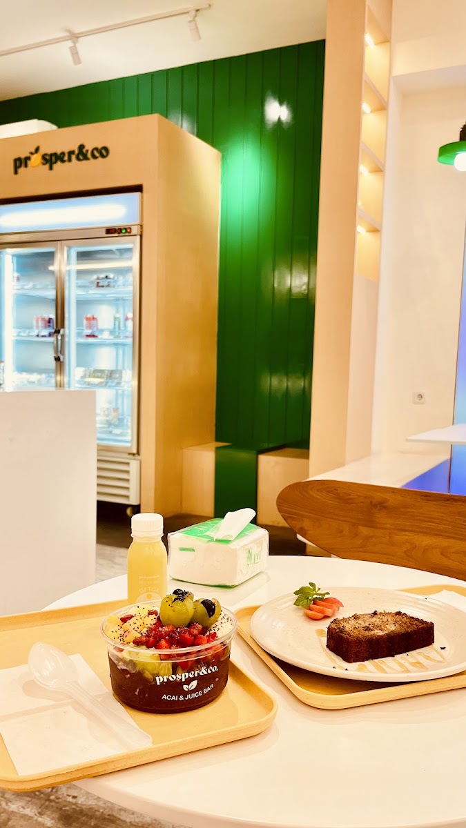Prosper&Co Acai Juice Bar Photo 8