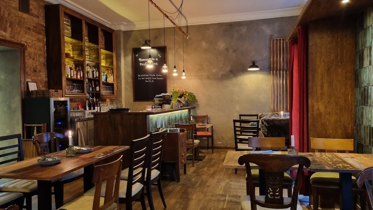 Picoteo Tapas-Bar & Restaurant