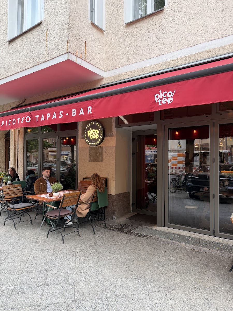 Picoteo Tapas-Bar & Restaurant Photo 3