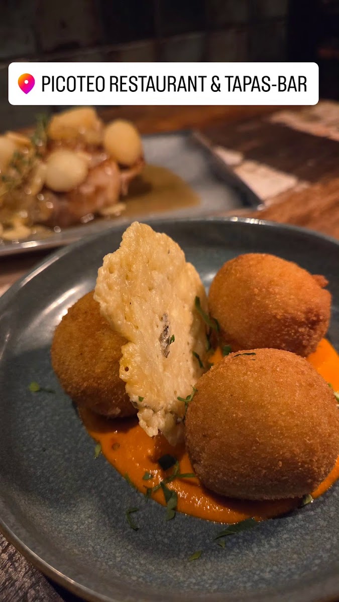 Picoteo Tapas-Bar & Restaurant Photo 4