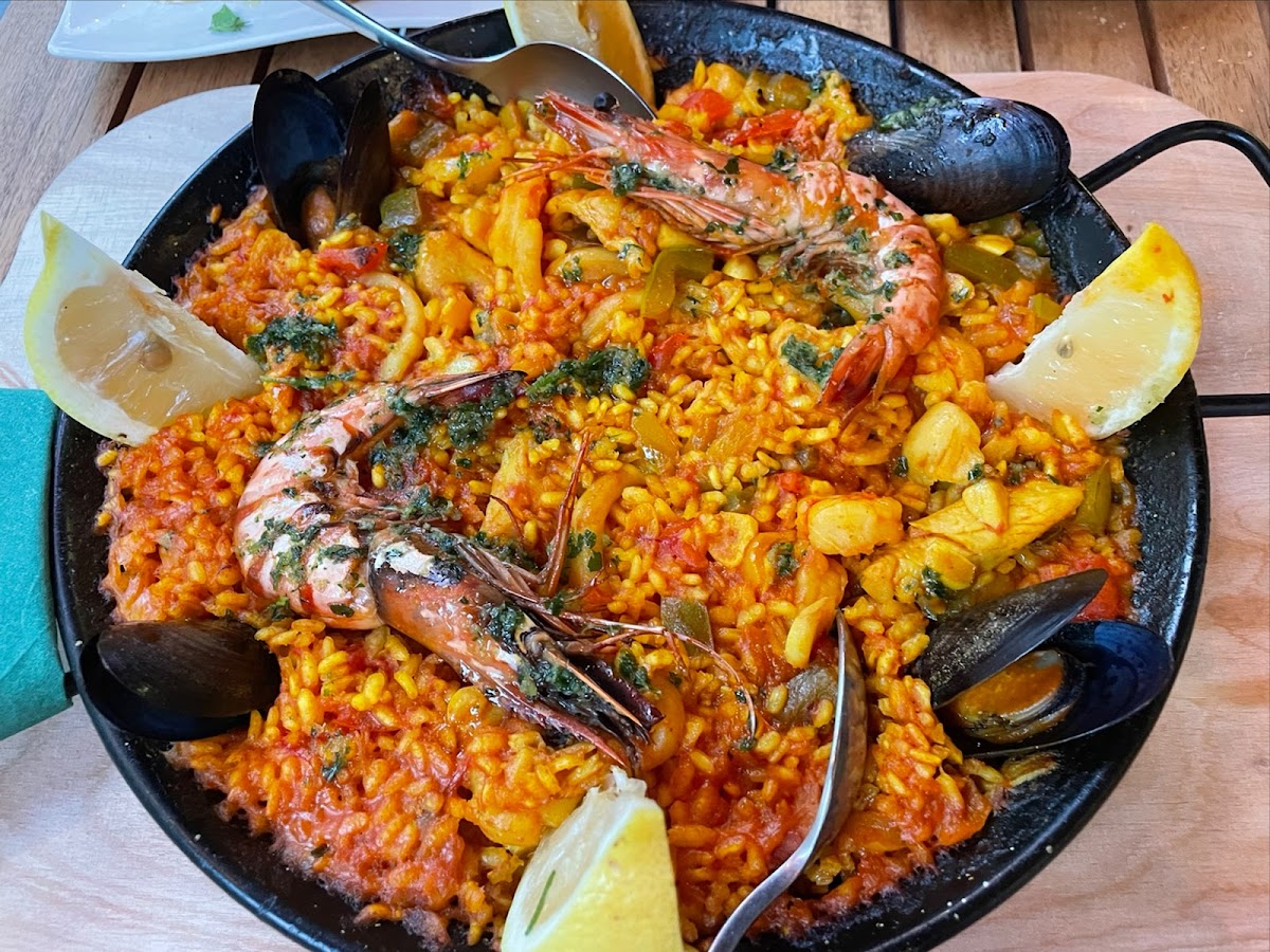 Picoteo Tapas-Bar & Restaurant Photo 8