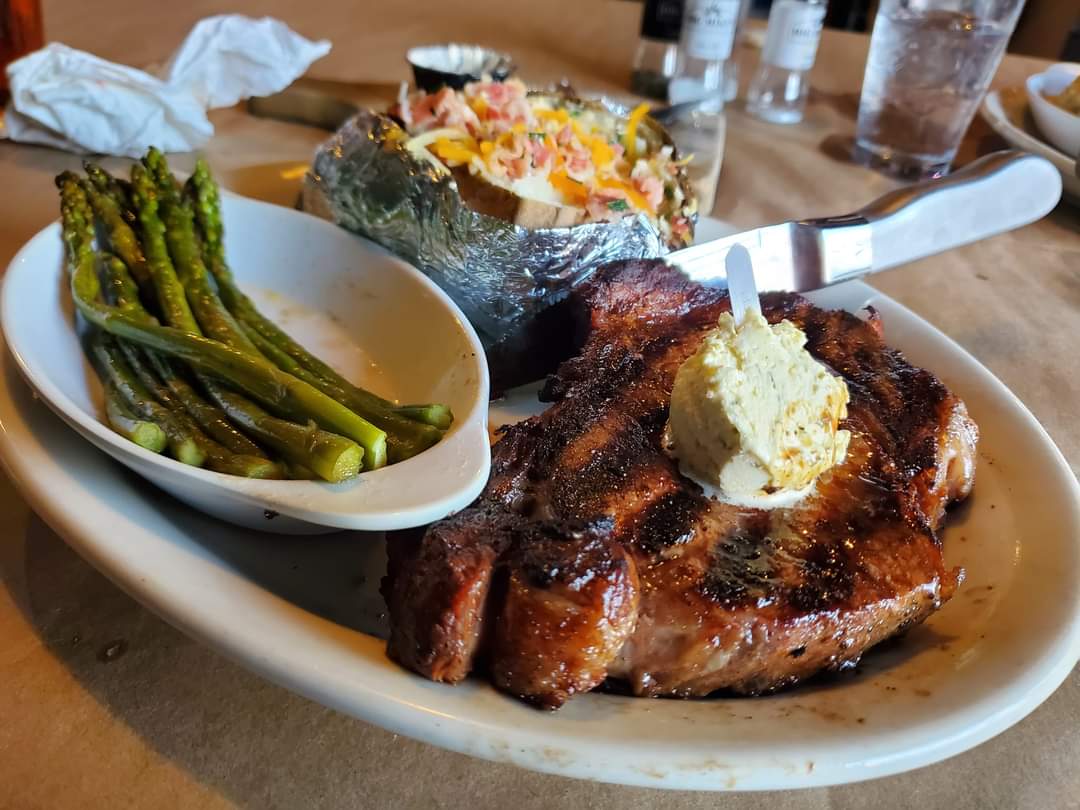 Big Mike's Steakhouse - Auburn Photo 3