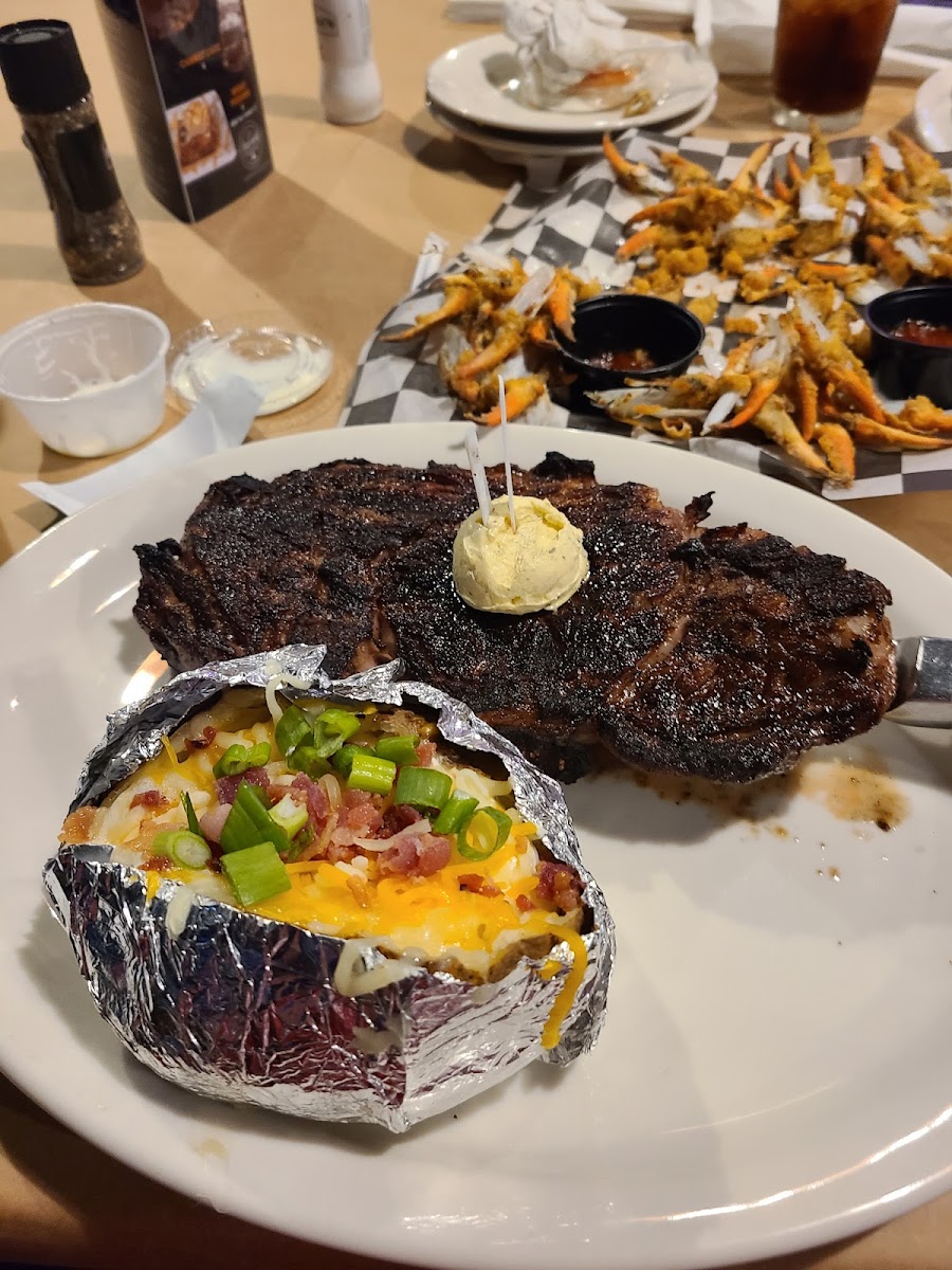 Big Mike's Steakhouse - Auburn Photo 5