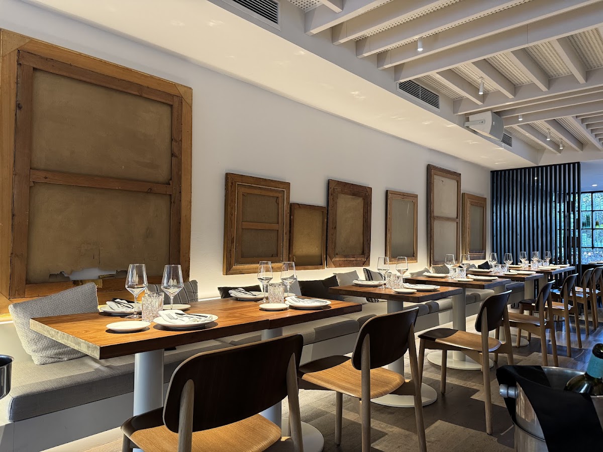 Alreves Restaurant Photo 6