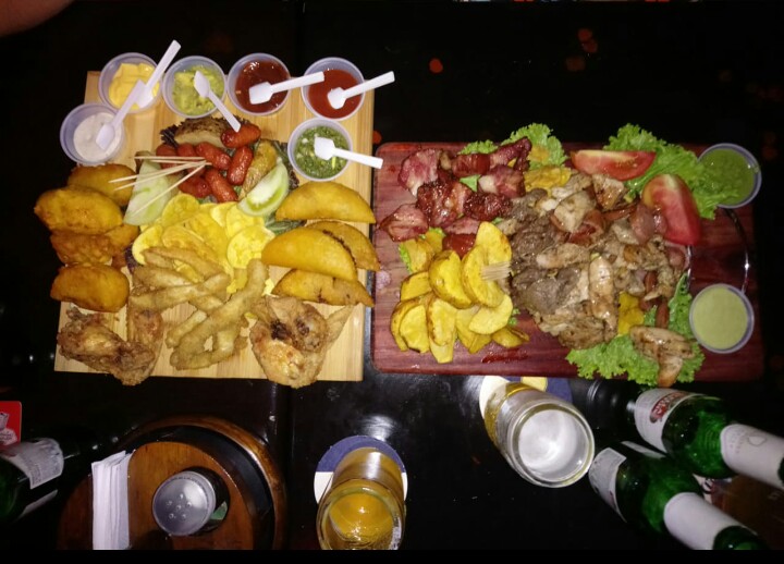 Epoca Restaurante Video Bar Photo 5