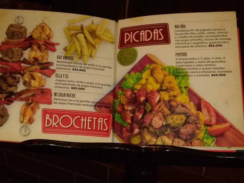 Epoca Restaurante Video Bar Photo Menu 1