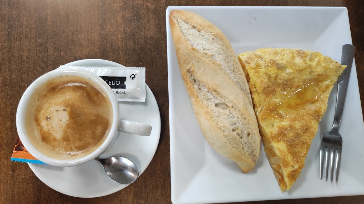 Café La Esquina Photo 6