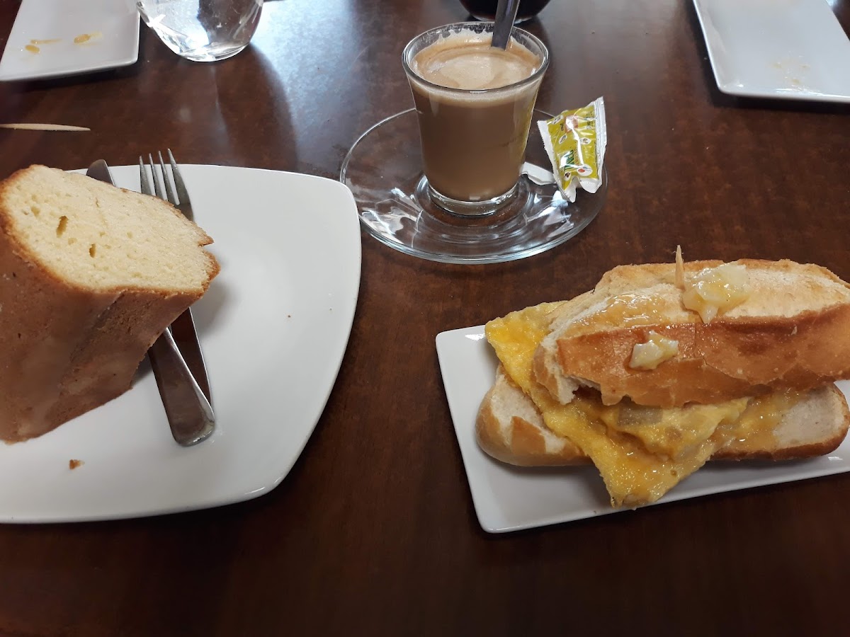 Café La Esquina Photo 9