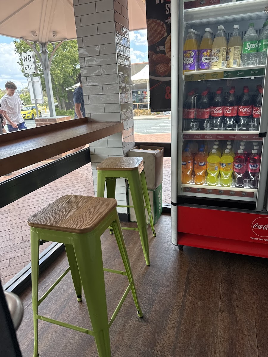 Pizza Hut Jerrabomberra Photo 7