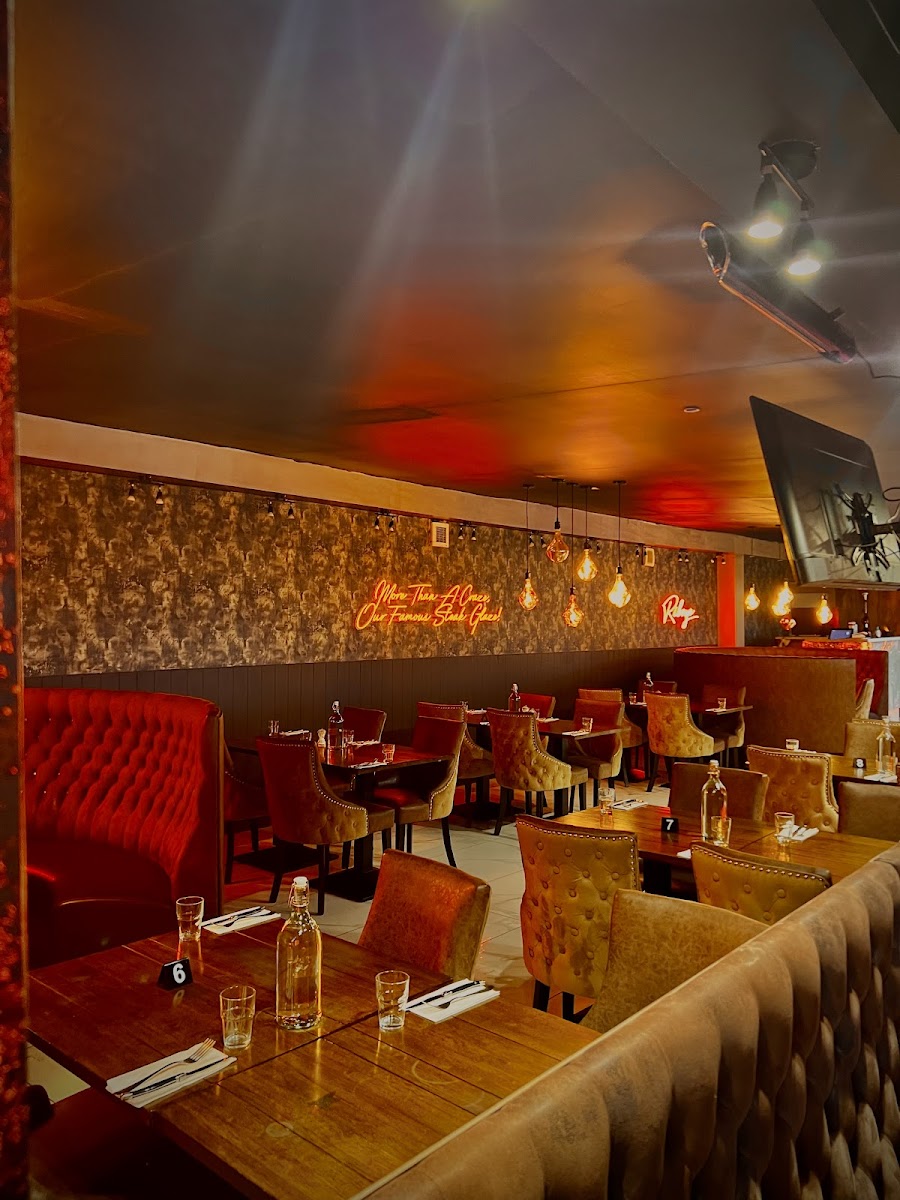 Glaze Grill & Lounge Photo 6