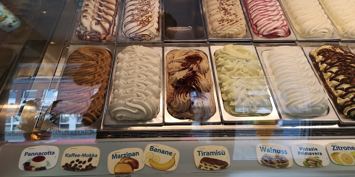 Eiscafé - il Caminetto Photo 2