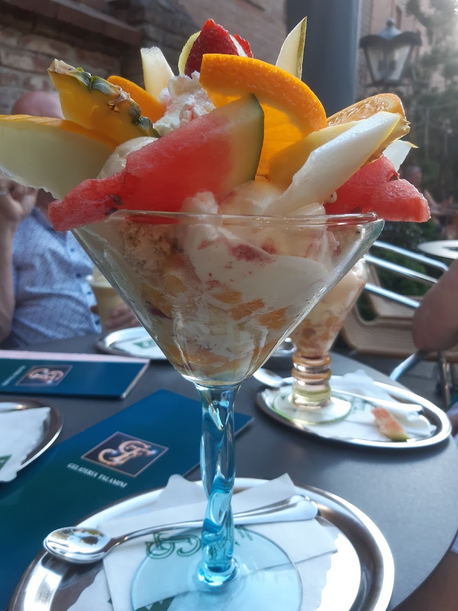 Eiscafé - il Caminetto Photo 8