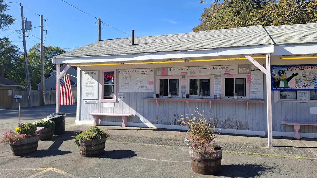 Captain Dusty's Ice Cream Photo 3