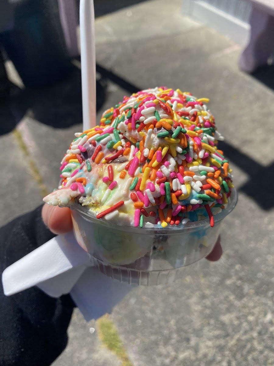 Captain Dusty's Ice Cream Photo 7