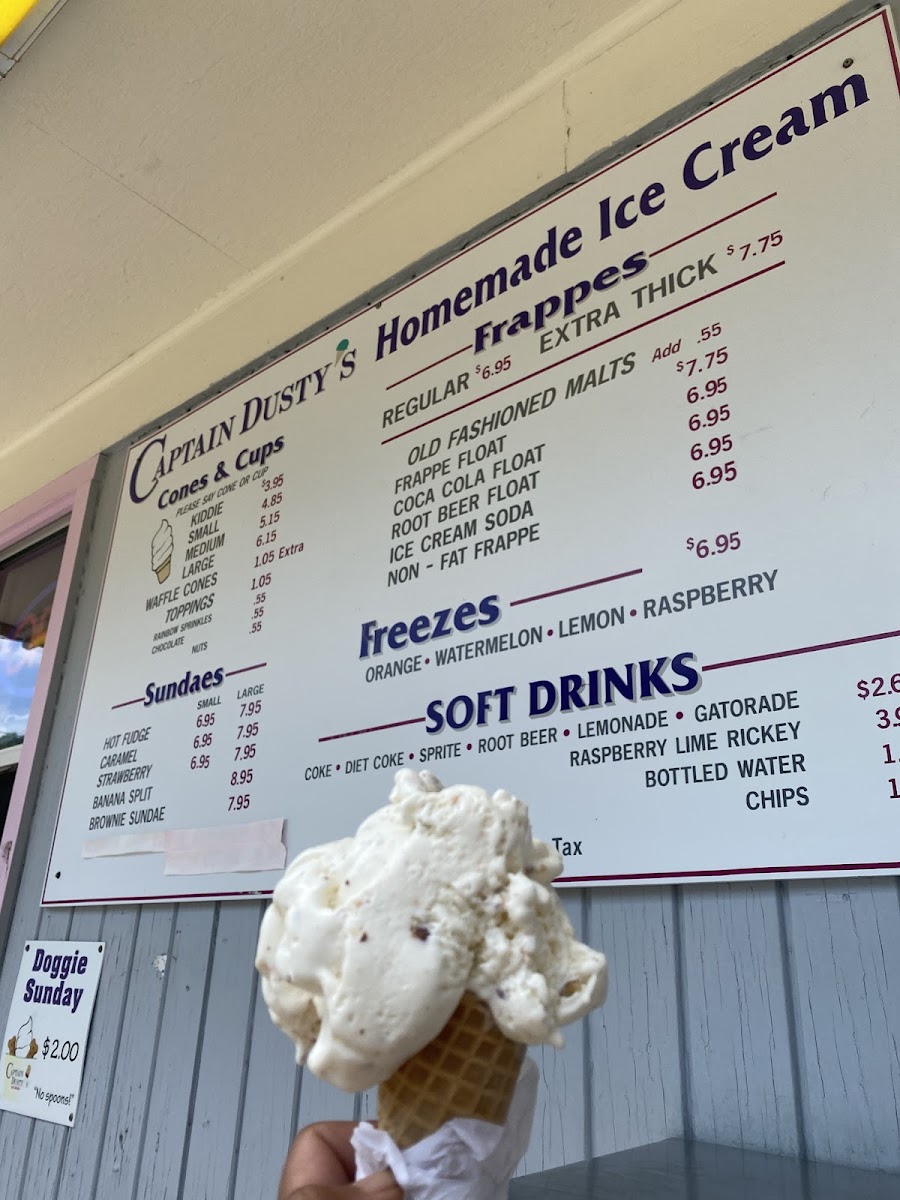Captain Dusty's Ice Cream Photo Menu 3