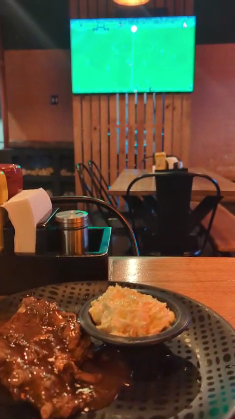 Ribi Ribs Photo 2