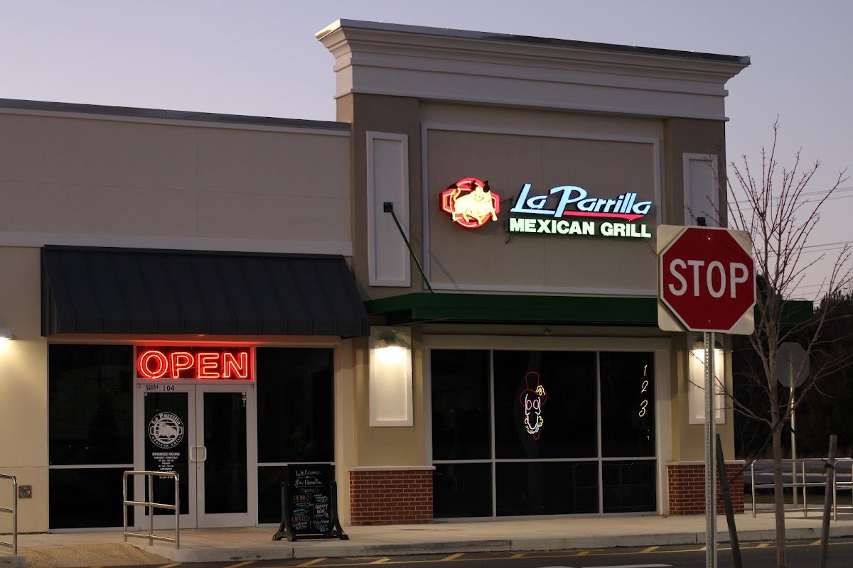 La Parrilla Mexican Grill
