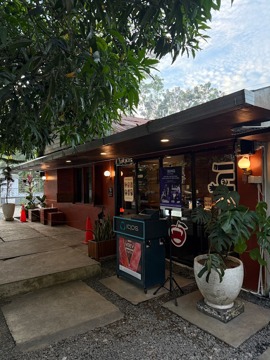 Warung Mobil & Jitter Bug Coffee