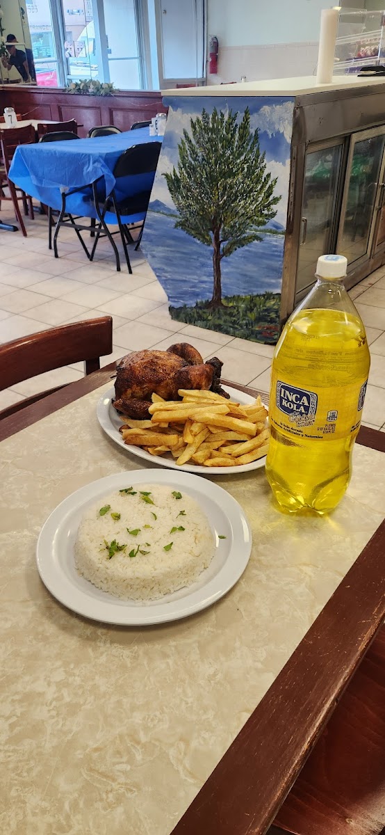 OLIVOS RESTAURANT Photo 8
