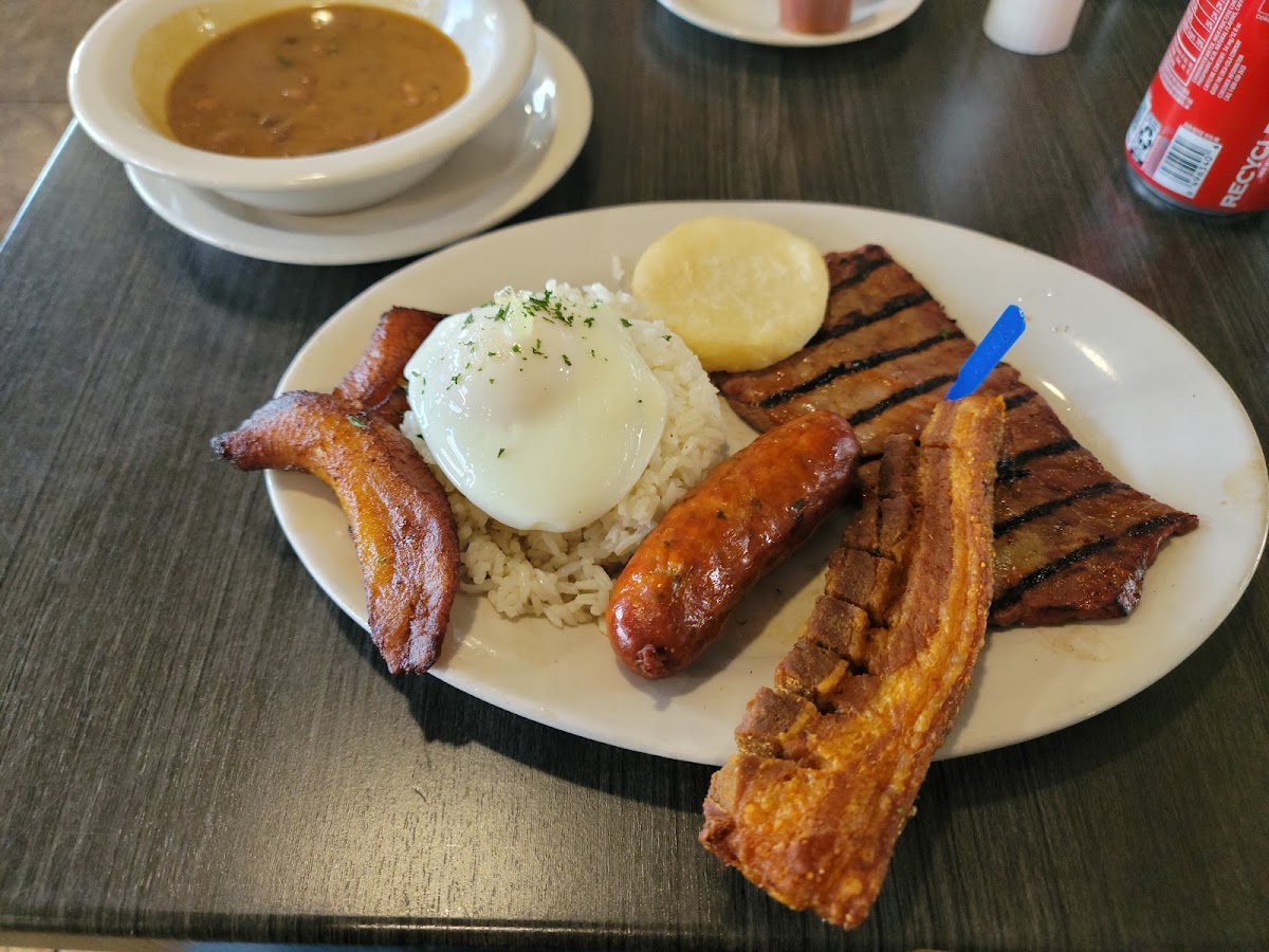 Las Palmas Orlando Photo 10