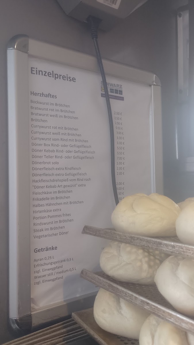 Imbiss- und Dönerbuden vor dem Kaufland Photo Menu 1